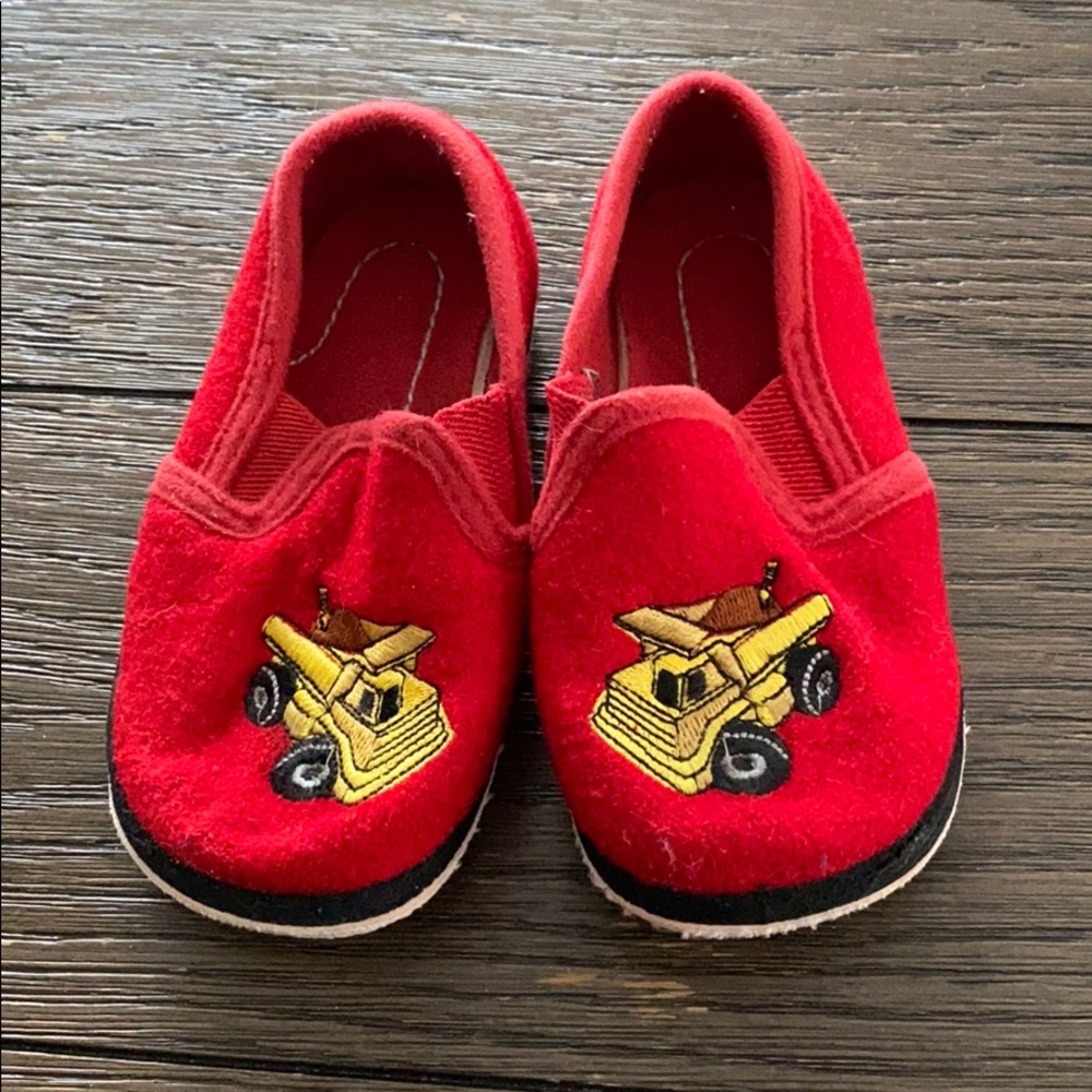 Boys slippers